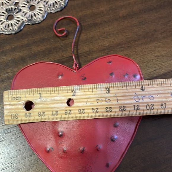 Hearts Rustic Outdoor, Tin punched design swirl hanging hook Red & Cream set/4 - Picture 16 of 16